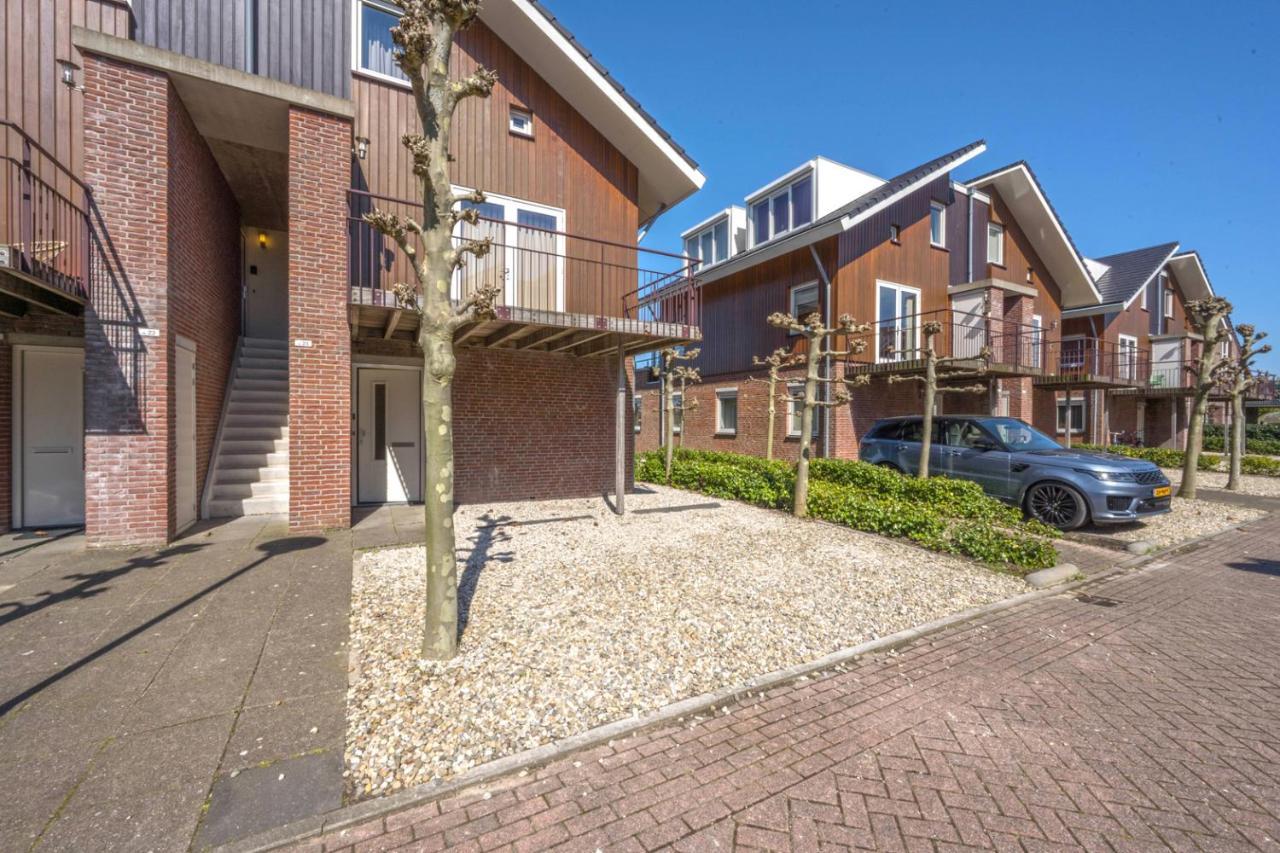 Meerzicht 24 - Luxury Family Accommodation With Beautiful Lake Side View Uitgeest Eksteriør billede