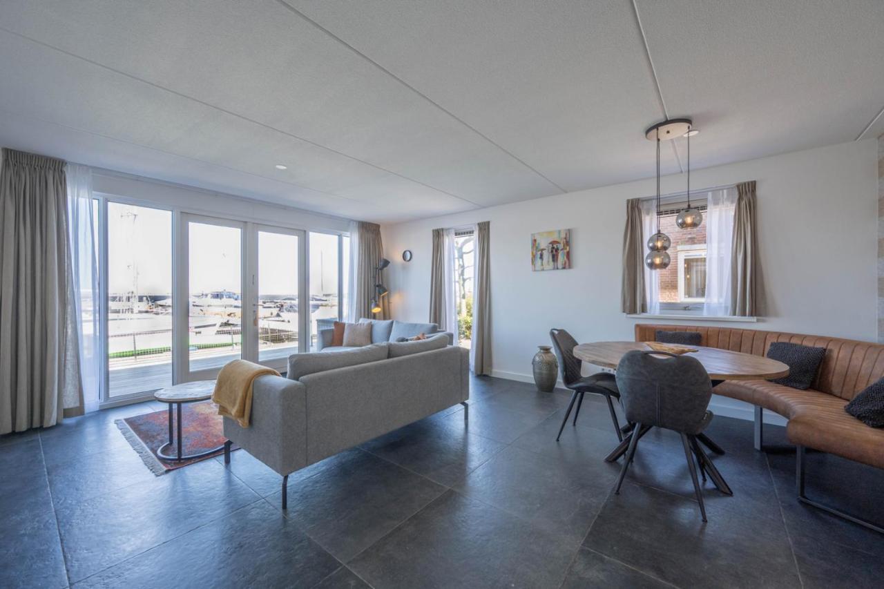 Meerzicht 24 - Luxury Family Accommodation With Beautiful Lake Side View Uitgeest Eksteriør billede